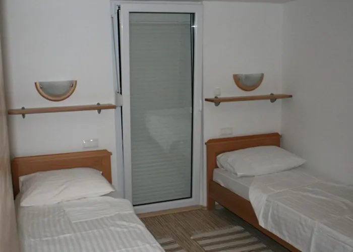 Apartman By The Sea Vrboska